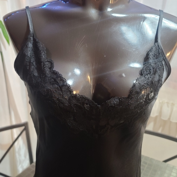 Little Black Lingerie - Picture 3 of 4